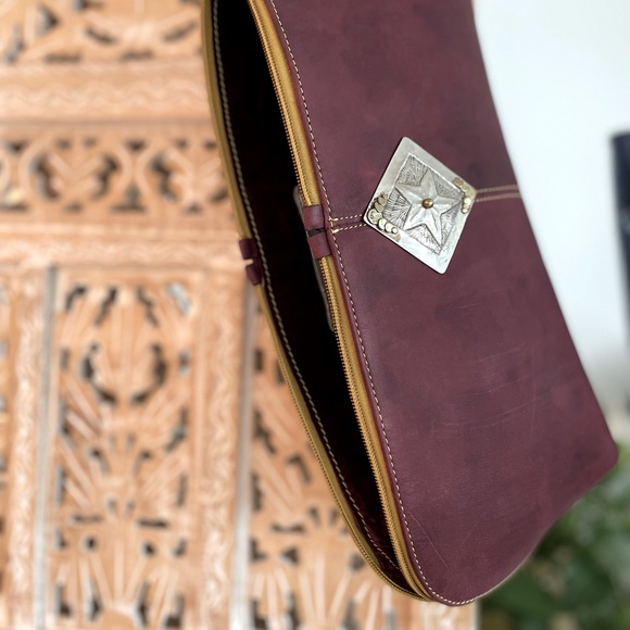 Vintage style NEW design Italian Leather Clutch - Picture 2 of 5